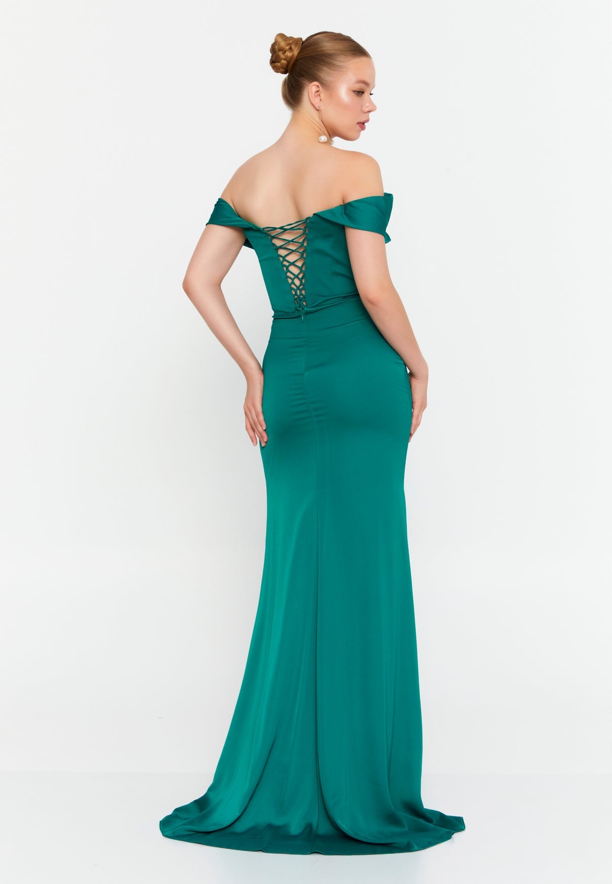 Elegant Green Evening Gown